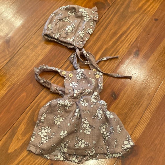 H&M baby dress with hat - Picture 2 of 7